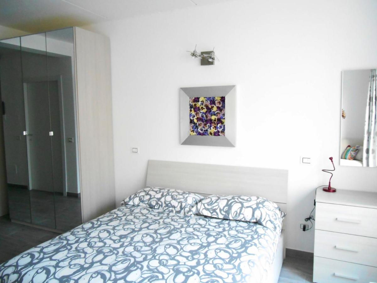 Direttamente Al Lago Apartments Мароне Екстериор снимка